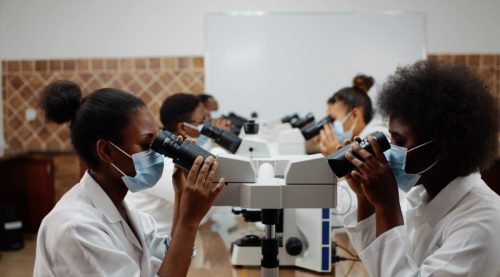 02-Clinica-Universitaria-Universidade-Wutivi