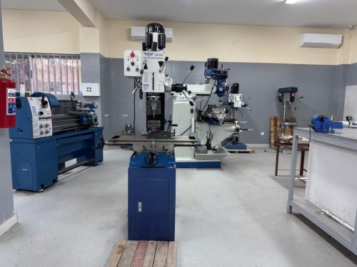 06-Lab.-de-Engenharia-Mecanica-Universidade-Wutivi