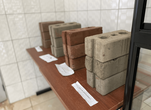 08-Laboratorio-de-Engenharias-Universidade-Wutivi