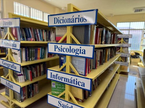 12-Biblioteca-do-Povo-Universidade-Wutivi