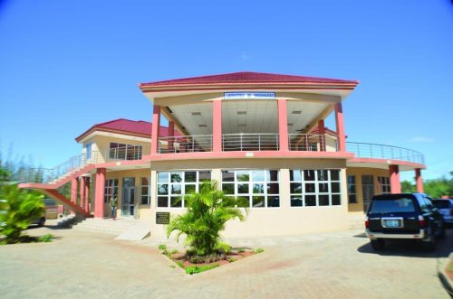 13-Laboratorio-de-Engenharias-Universidade-Wutivi